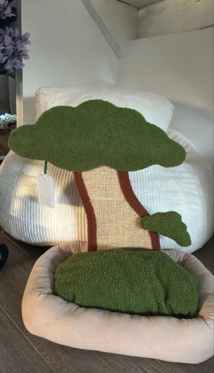 Arbres à chat griffoire