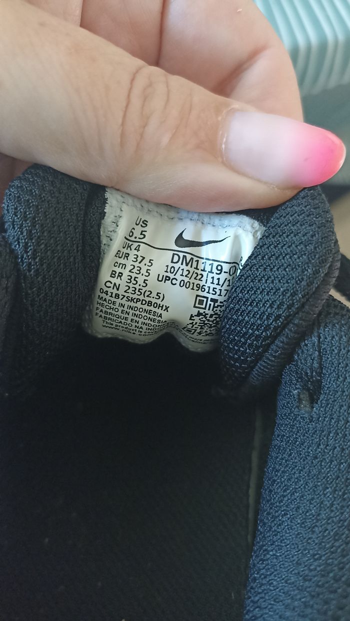 Baskets Nike 37.5 - photo numéro 4