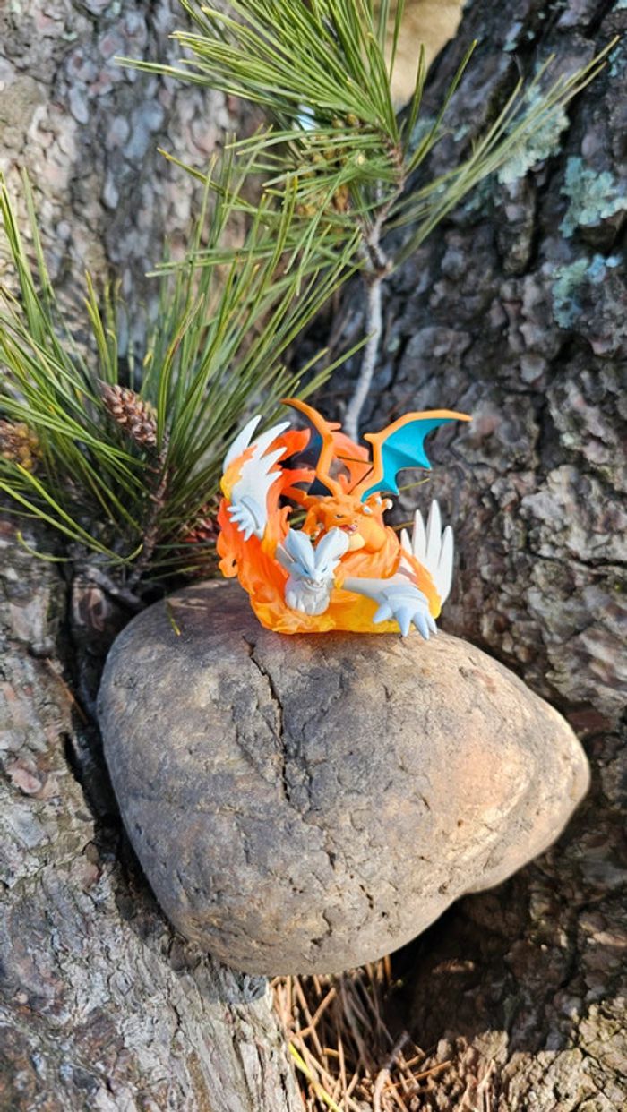Super figurine Pokemon Nintendo Dracaufeu et Reshiram - photo numéro 7