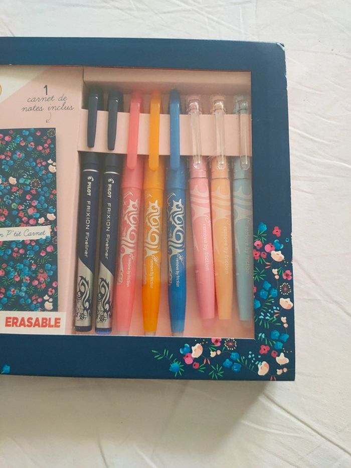 Pilot-FriXion - mon P'tit Carnet avec ses 8 stylos friXion - photo numéro 2