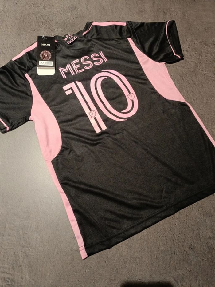 Tenue football Léo Messi Inter Miami rose. T.22 - photo numéro 2