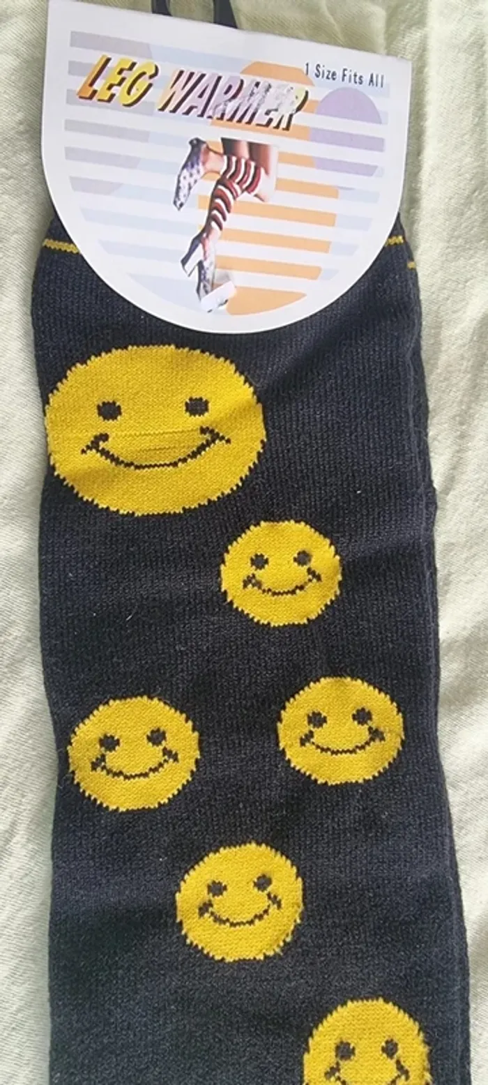 Guêtres motif smiley Neuves - photo numéro 2