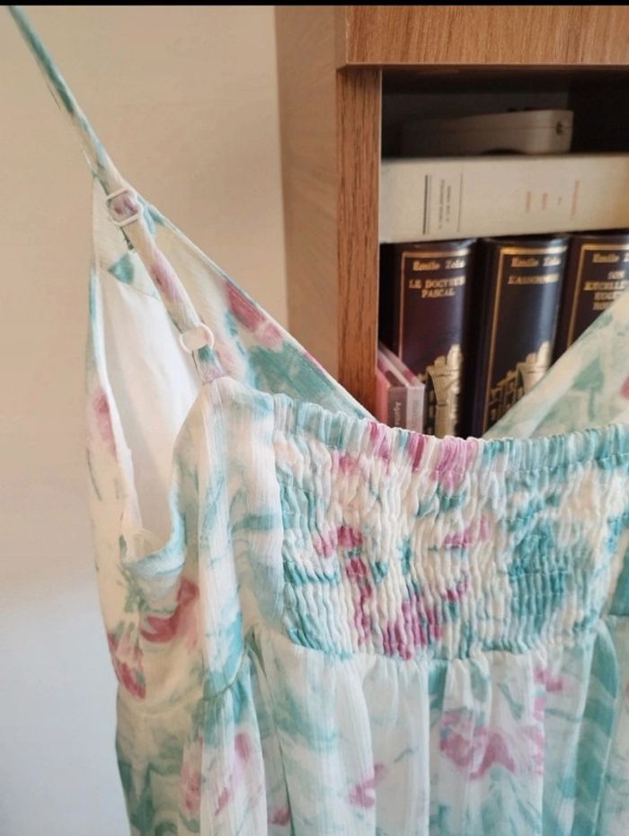 Superbe robe imprimée fleurie bleu-clair et rose de la marque Camaïeu en taille S - photo numéro 4
