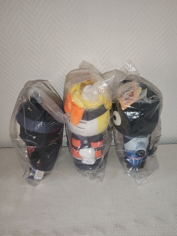 Peluches de l'univers Naruto & Hello Kitty en 20cm. - photo numéro 2