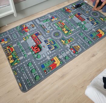 Grand tapis circuit voiture