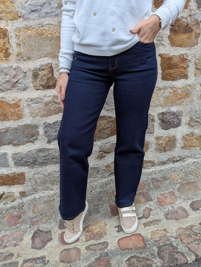 Jean large Québec bleu foncé brut
Taille 36