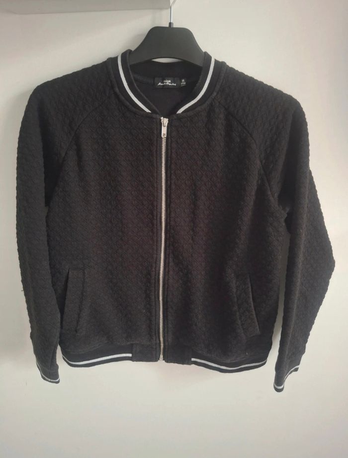 Gilet zippé taille 14ans 🖤 - photo numéro 2