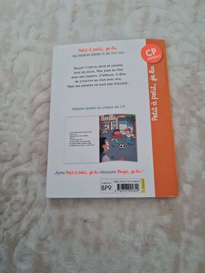 Livre max fou de foot le club de letoile - photo numéro 5