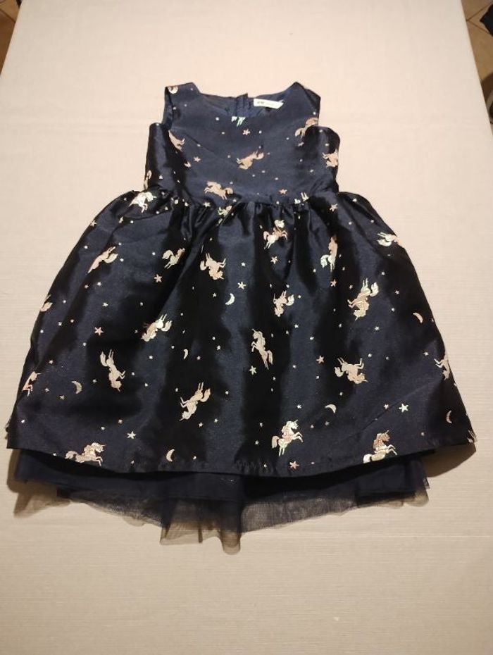 Jolie robe de soirée 8 ans motif licorne