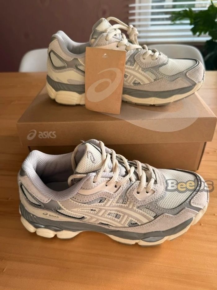 ASICS GEL-NYC Taille 42 - photo numéro 1