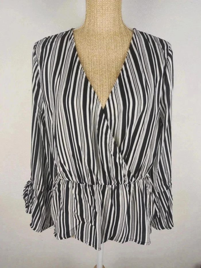 Blouse cache-coeur manches longues rayée noir et blanc taille XL Even & Odd neuve