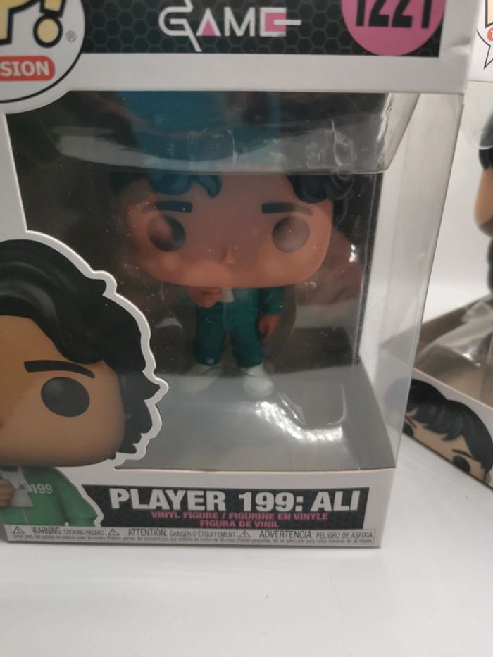 Lot 2 figurines pop funko edition Netflix squid game neuf - photo numéro 5