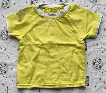 Tee-shirt taille 9 mois