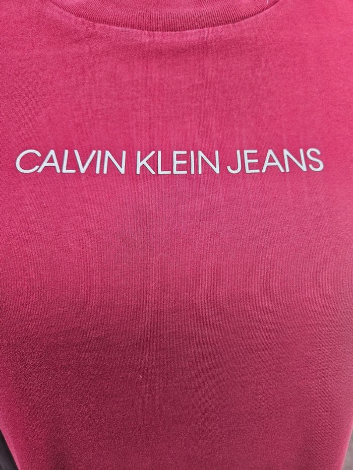 Calvin Klein jeans t-shirt bordeaux taille S - photo numéro 2