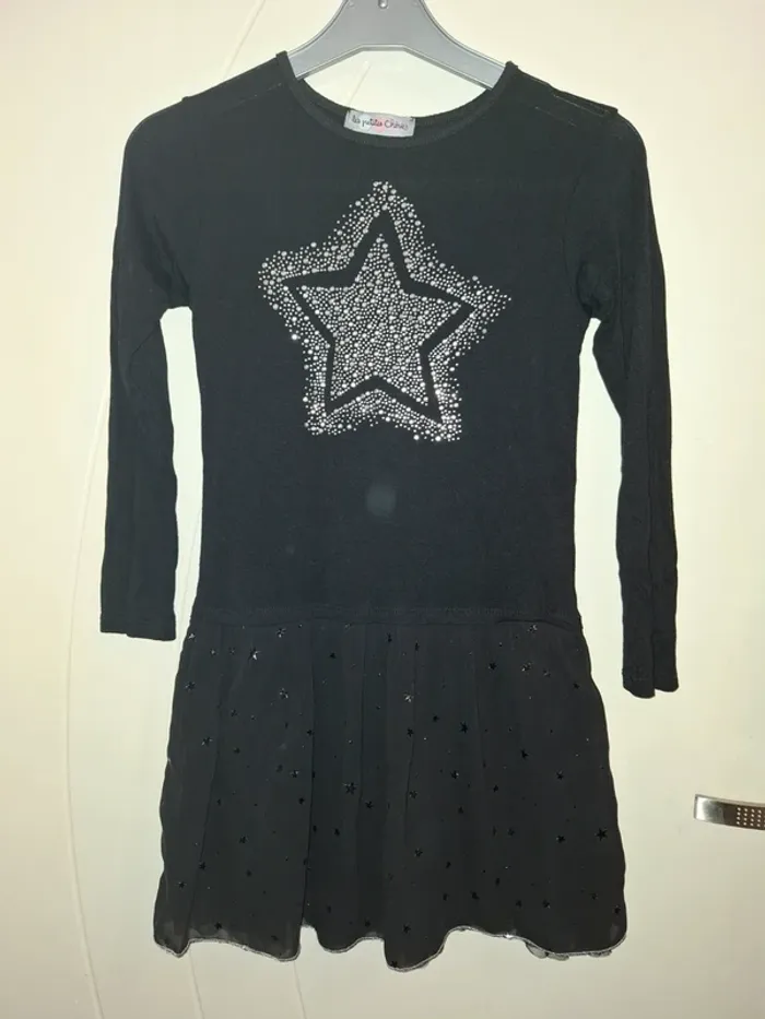 Robe noire étoile argente 8/10 ans - photo numéro 2