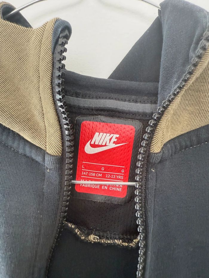 Sweat à capuche zippé Nike techn kaki et noir garçon 12-13 ans - photo numéro 4