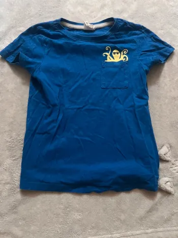 T-shirt bleu