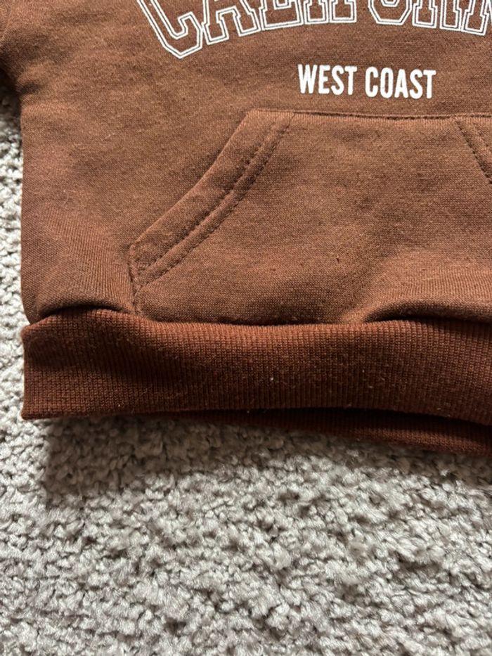🌺Sweat à capuche marron style US écrit California Taille 6mois/68cm🌺 - photo numéro 3