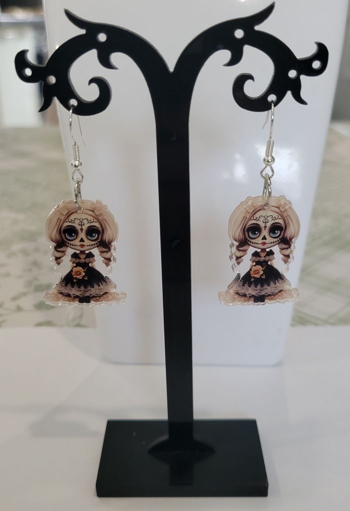 BOUCLES D'OREILLES POUPEE SANTA MUERTE HALLOWEEN ! NEUVE ! MODELE 3