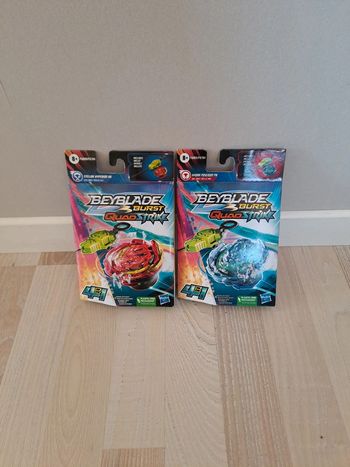 Lot 2 toupies Beyblade Burst Quad Strike neuves