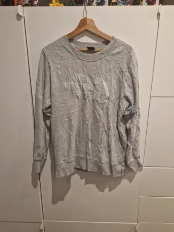 Sweat the north face taille L  gris très bon état