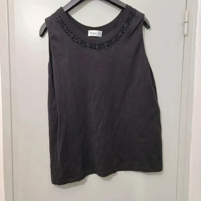 Debardeur sans manche Amor-lux  taille 3