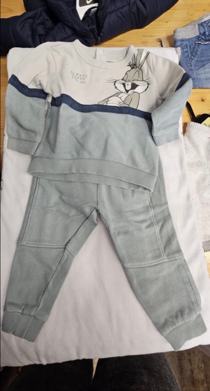 Ensemble Looney tunes c&a