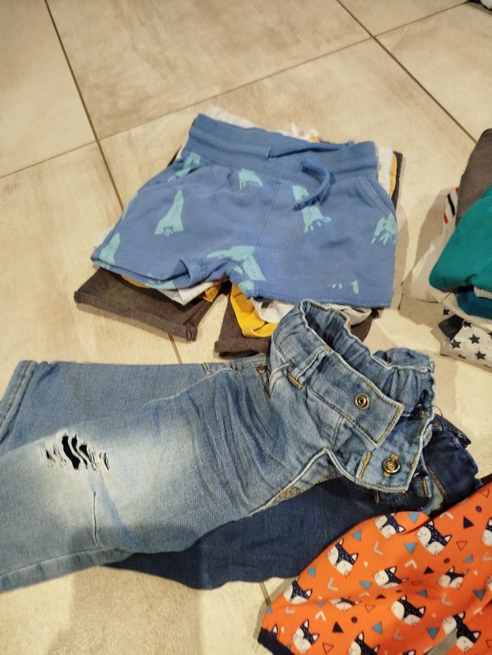 Lot vêtements garçon taille 9 mois - photo numéro 5