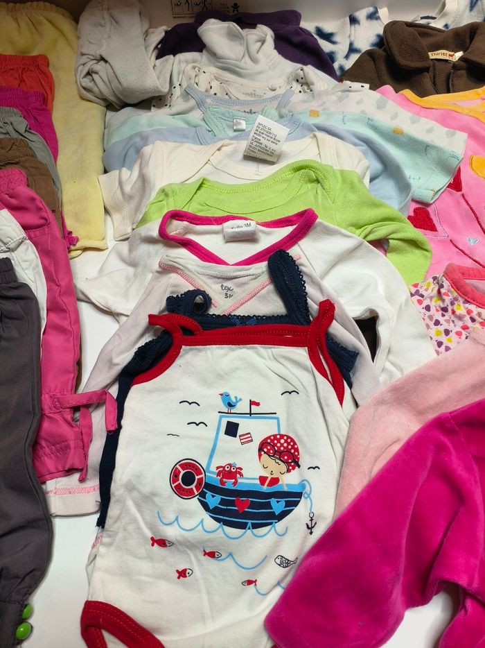 Lot 27 vêtements bébé fille 3 mois - photo numéro 3