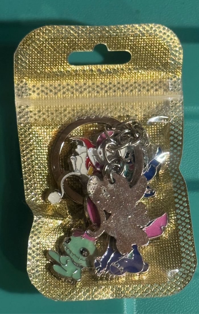 Porte-clés Stitch (multi-personnages) - photo numéro 6