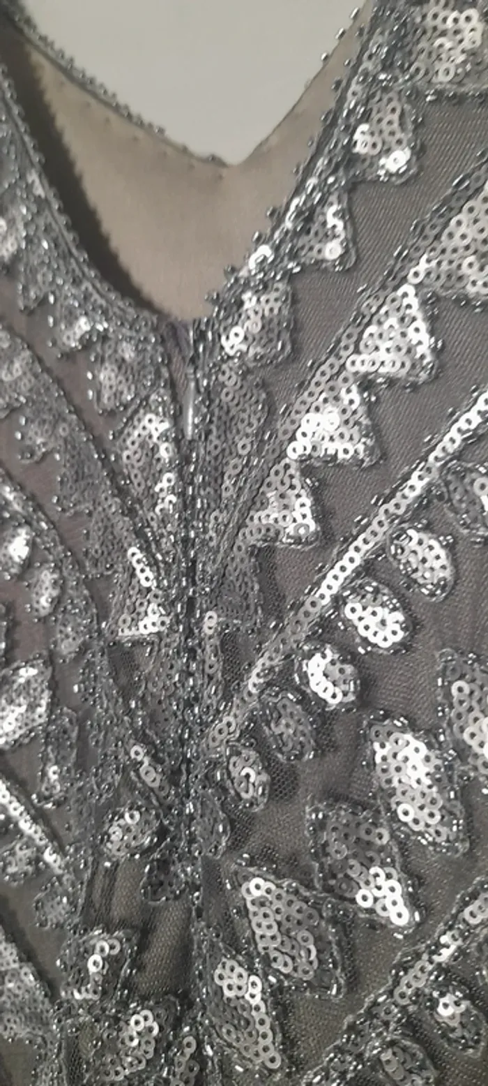 Robe chic en sequins - photo numéro 8