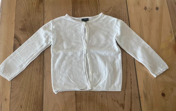 🤍 Gilet blanc – 24 mois – Kiabi