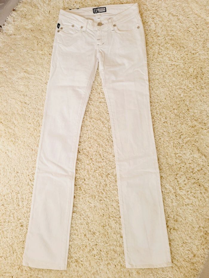 Jeans neuf - photo numéro 5