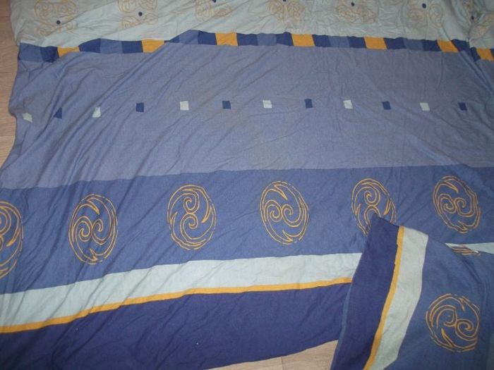 Housse de couette + 1 taie zippées tons bleu et jaune TBE