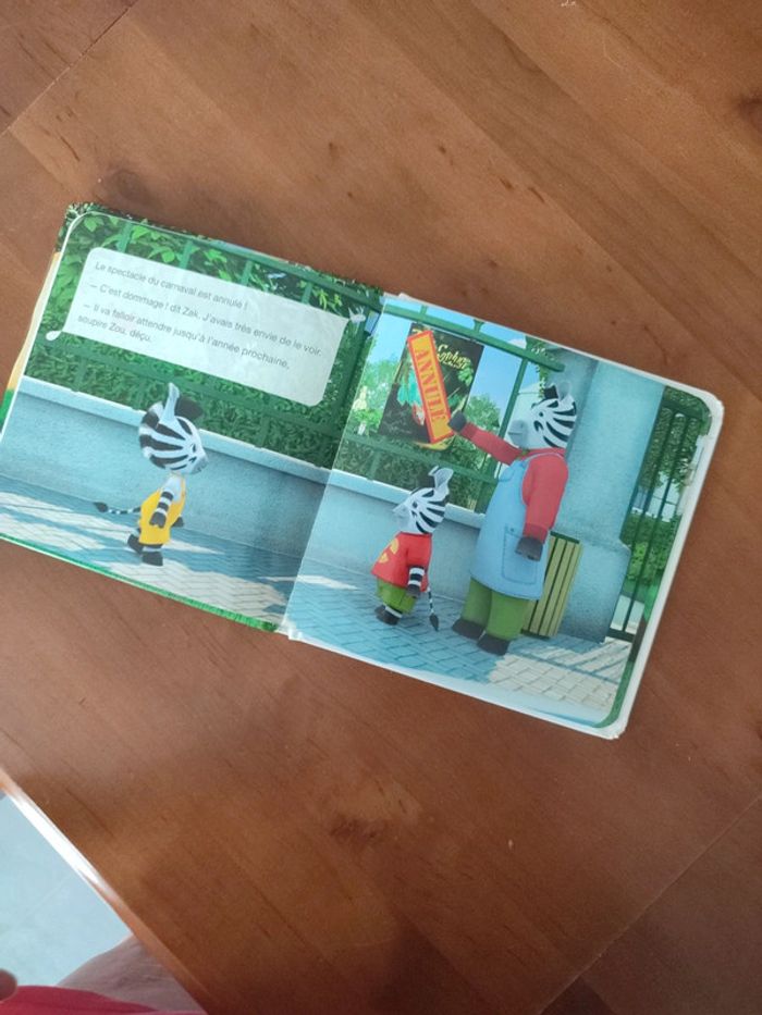 Livre enfant le spectacle de Zou très bon état - photo numéro 6
