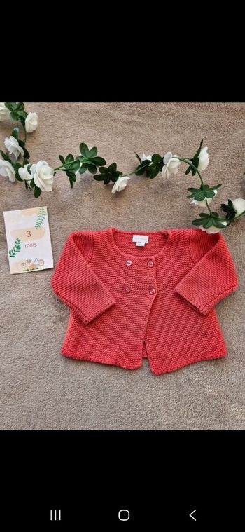 Gilet en maille bébé fille 3 mois - en parfait état