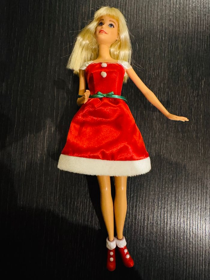 Barbie robe Noel - photo numéro 2