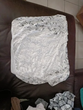 Haut blanc paillette taille unique 36 38