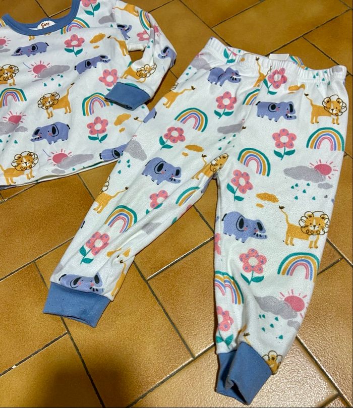 Pyjama animaux arc en ciel taille 2 ans - photo numéro 2