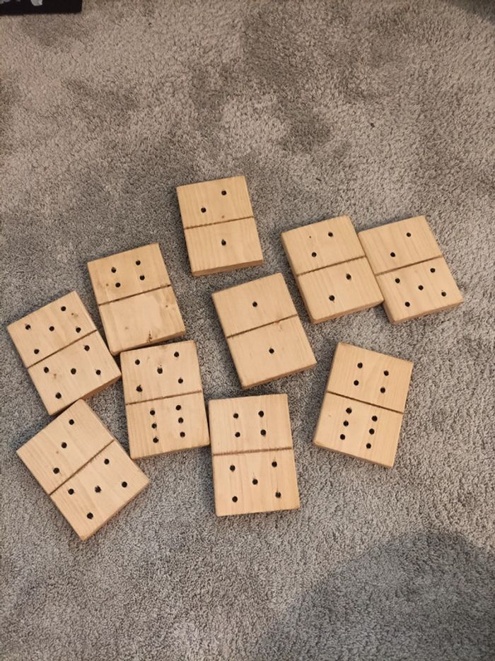 Jeu de domino géant 28 pièces en bois - photo numéro 2