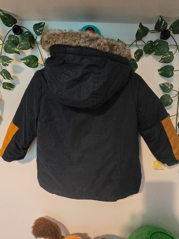 NEUF!!!  (non porté)😍🤩💙👌 superbe  PARKA chaud 23 mois (86cm)  automne/hiver garçon 💙💙🤩😍👌 - photo numéro 2