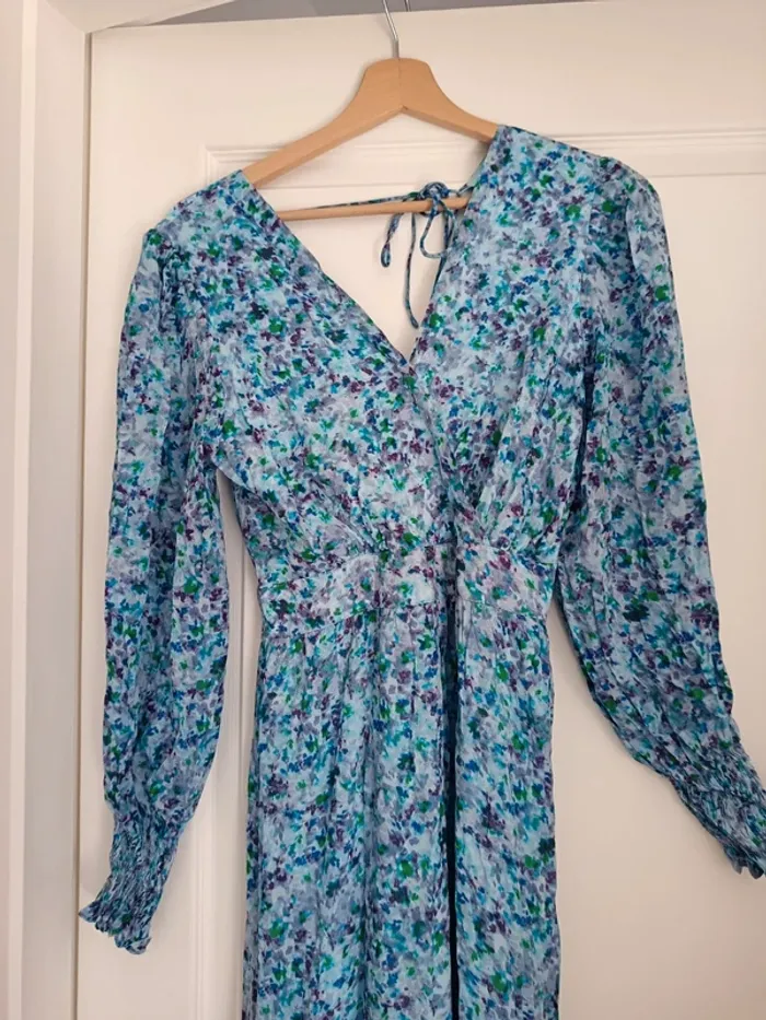 Longue robe neuve suncoo - photo numéro 2