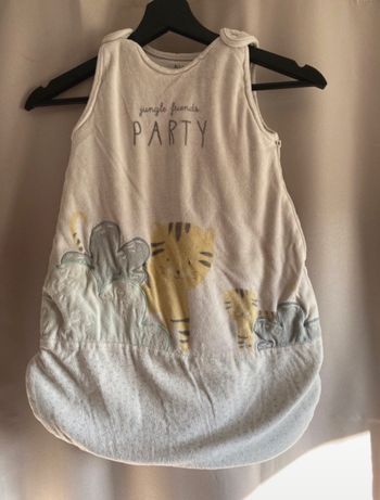 Jolie gigoteuse chaude