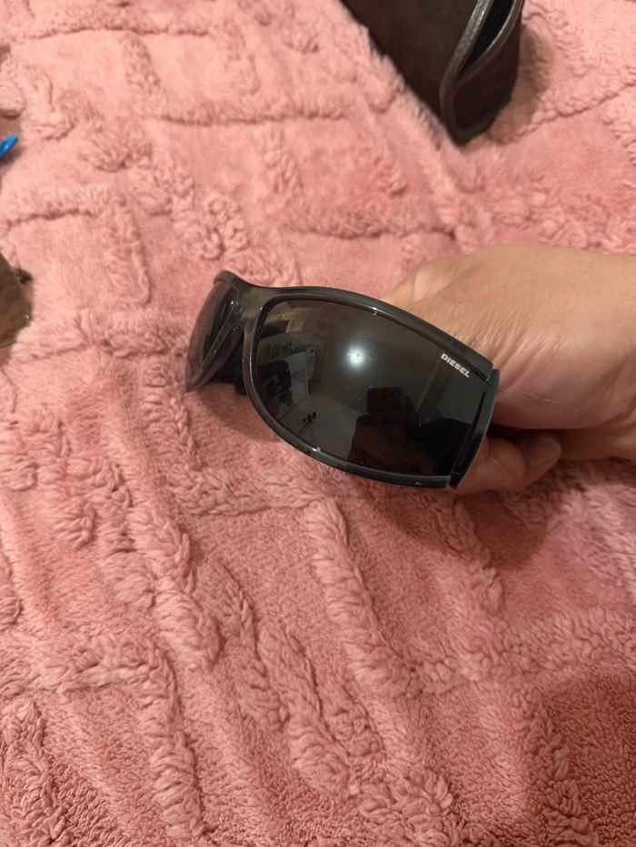 lunette de marque - photo numéro 2