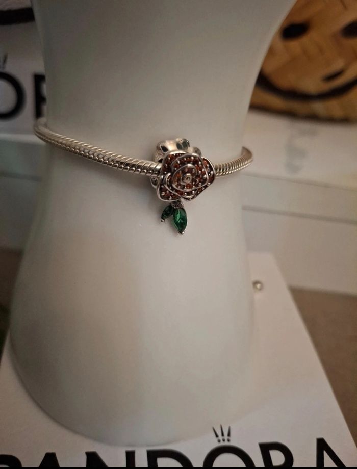 Charm en forme de Rose - photo numéro 2