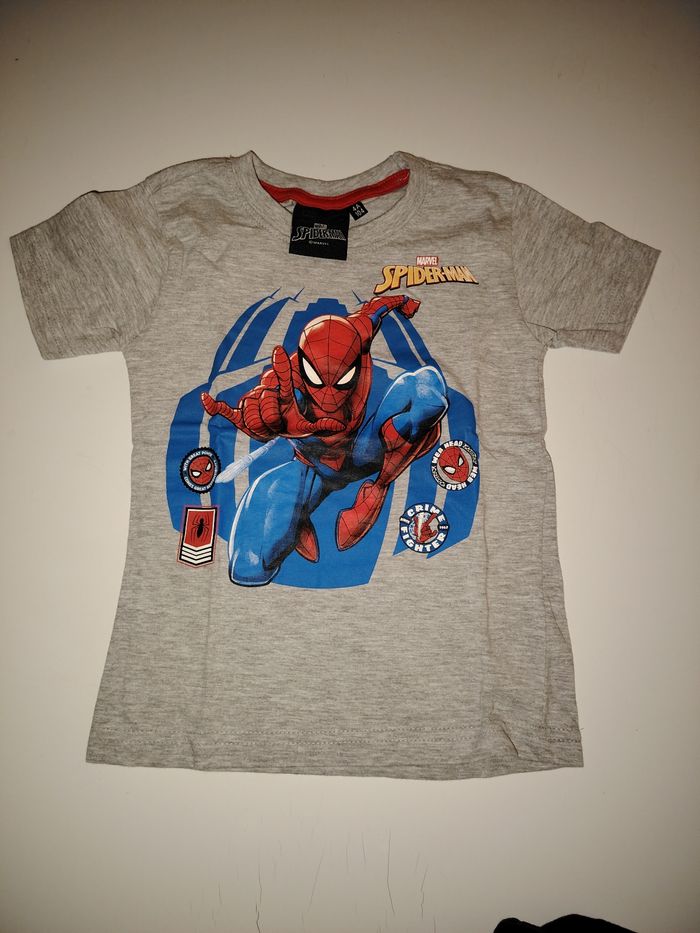 Tee shirt Spider-Man - photo numéro 2