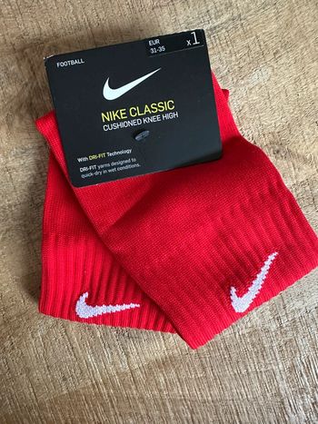Chaussettes de foot Nike 31-35 neuves