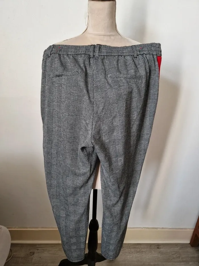 Pantalon jogging s oliver a carreaux prince de galle taille 46 - photo numéro 6