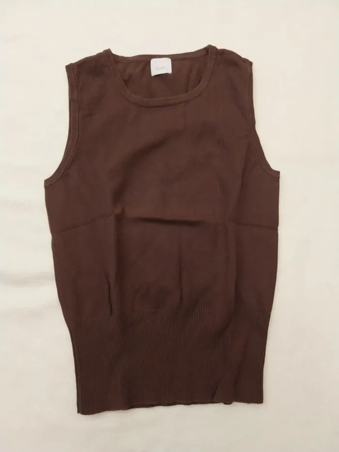 Pull sans manche marron T38 - photo numéro 2