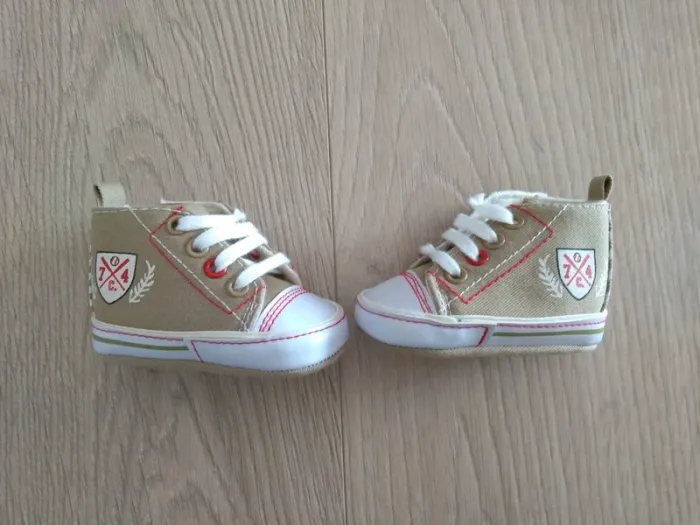 Chaussures baskets bébé naissance